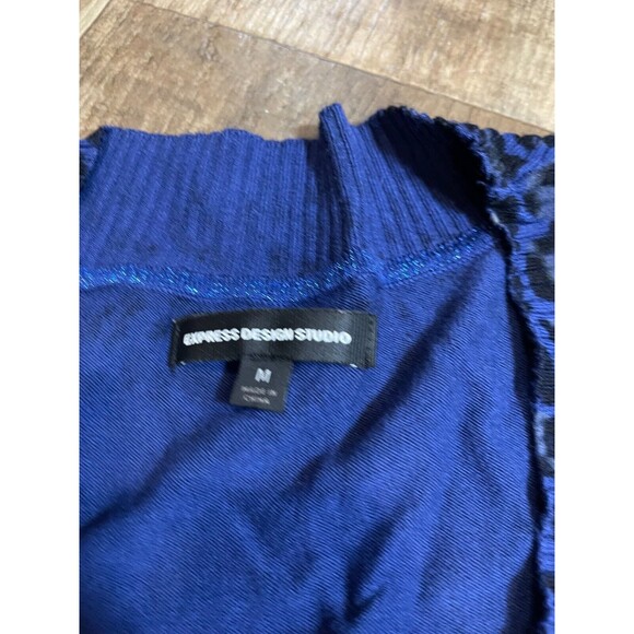 Express Design Studio Top Womens Medium M Pull Over Blue Long Sleeve Blouse - Picture 4 of 4